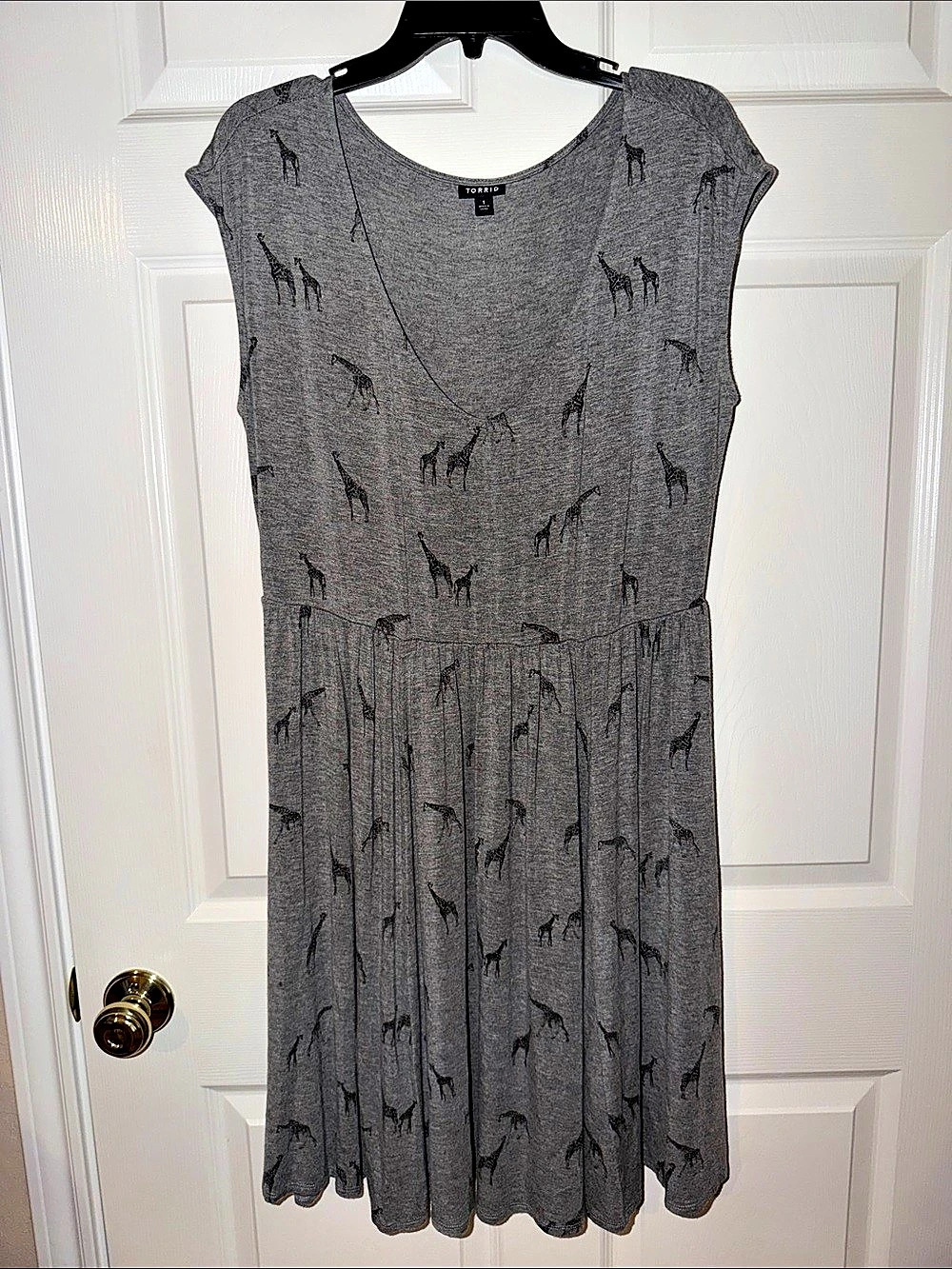 Torrid Giraffe Print Midi Dress in Gray Size 1X Like New